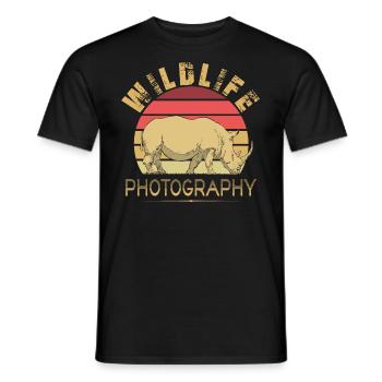 Wildlife Photography Rhino Fotograf Retro Retro - Männer T-Shirt - Schwarz - Vorne - AI Model Male 178 light (178cm)