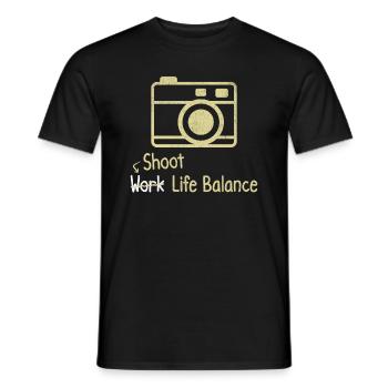 Shoot Life Balance Photographer Work - Männer T-Shirt - Schwarz - Vorne - AI Model Male 178 light (178cm)