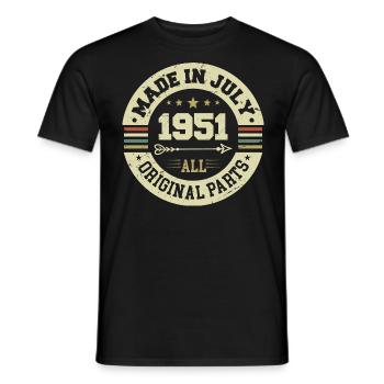 Juli 1951 Geburtstagsgeschenk 1951 I Made in July - Männer T-Shirt - Schwarz - Vorne - AI Model Male 178 light (178cm)