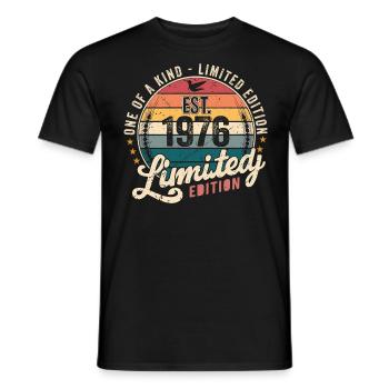 geburtstagsgeschenk 1996 Jahrgang 1996 Retro 1996 - Männer T-Shirt - Schwarz - Vorne - AI Model Male 178 light (178cm)