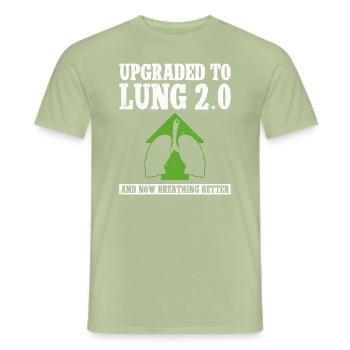 Greffe d’organe par fente de donneur d’organes - T-shirt homme - vert sauge - Devant - AI Model Male 178 light (178cm)
