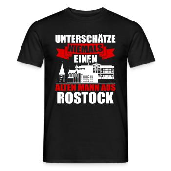 Unterschätze Niemals Einen Alten Mann Aus Rostock - Männer T-Shirt - Schwarz - Vorne - AI Model Male 178 light (178cm)