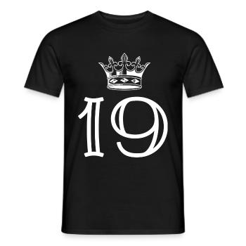 19 Zahl Krone - Männer T-Shirt - Schwarz - Vorne - AI Model Male 178 light (178cm)