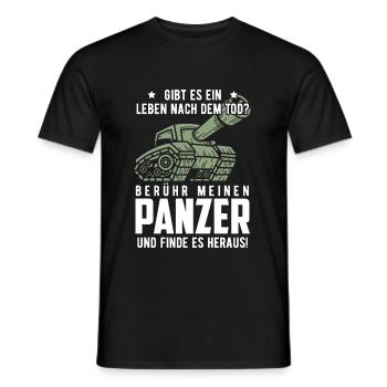 Panzer - Männer T-Shirt - Schwarz - Vorne - AI Model Male 178 light (178cm)