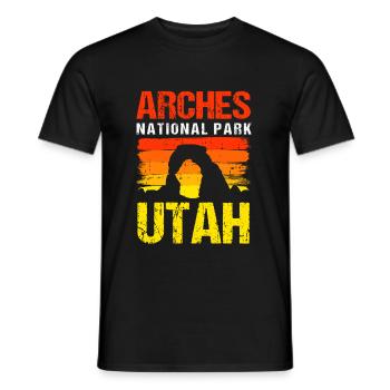 Arches-Nationalpark Utah - Männer T-Shirt - Schwarz - Vorne - AI Model Male 178 light (178cm)
