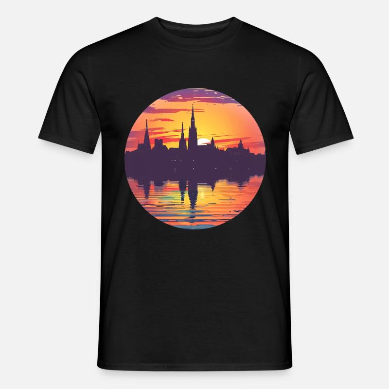 Wiesbaden Skyline - Männer T-Shirt - Schwarz