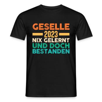 Handwerker Gesellenprüfung 2023 Gesellenbrief Ges - Männer T-Shirt - Schwarz - Vorne - AI Model Male 178 light (178cm)