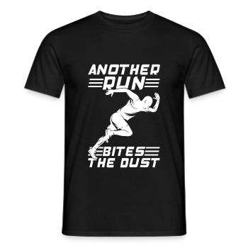 Maratonløber bider i Dust Running Gfit-ideen - Mænd T-shirt - sort - Foran - AI Model Male 178 light (178cm)