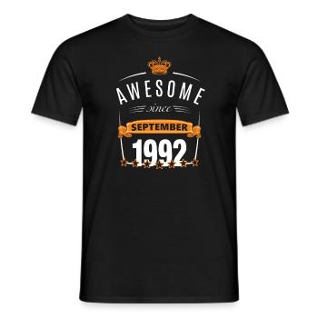 September 1992 geboren - Männer T-Shirt - Schwarz - Vorne - AI Model Male 178 light (178cm)