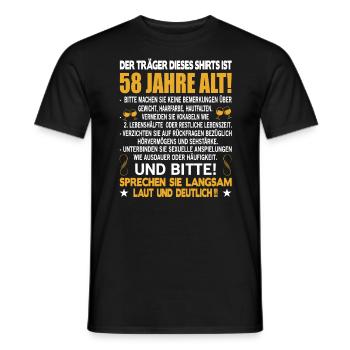Der Träger dieses Shirts ist 58 Jahre alt 58. - Männer T-Shirt - Schwarz - Vorne - AI Model Male 178 light (178cm)