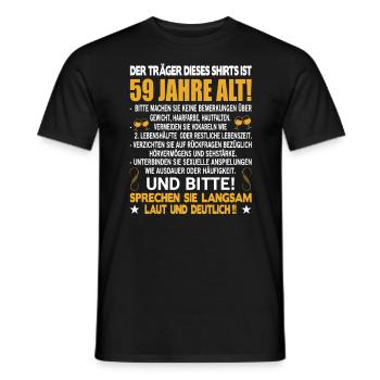 Der Träger dieses Shirts ist 59 Jahre alt 59. - Männer T-Shirt - Schwarz - Vorne - AI Model Male 178 light (178cm)