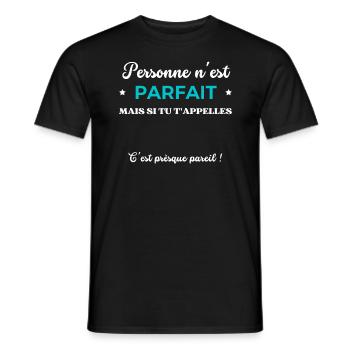 AJOUTEZ PRÉNOMS personalisable PERSONNE PARFAIT - T-shirt homme - noir - Devant - AI Model Male 178 light (178cm)