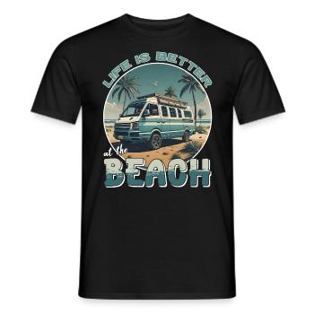 La vie est plus belle à la plage - Camping-car - T-shirt homme - noir - Devant - AI Model Male 178 light (178cm)