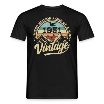 Original Jahrgang 1951 Geburtstagsgeschenk 1951 - Männer T-Shirt - Schwarz - Vorne - AI Model Male 178 light (178cm)
