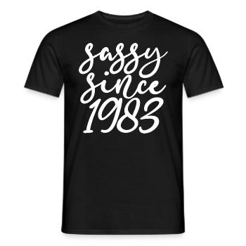 frech seit 1983, Geschenk zum 40. Geburtstag 40 Jahre alt - Männer T-Shirt - Schwarz - Vorne - AI Model Male 178 light (178cm)