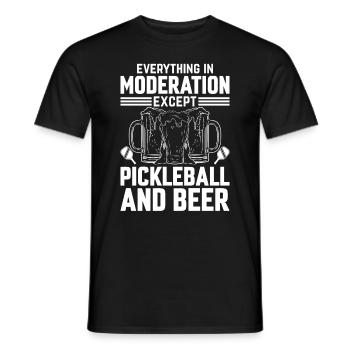 Pickleballer - Everything In Moderation Except Pic - Männer T-Shirt - Schwarz - Vorne - AI Model Male 178 light (178cm)