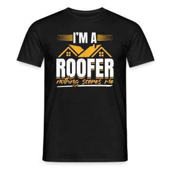 I'm A Roofer Nothing Scares Me - Roofer Roofing - Männer T-Shirt - Schwarz - Vorne - AI Model Male 178 light (178cm)