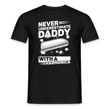 Never Underestimate Daddy With A Harmonica Player - Männer T-Shirt - Schwarz - Vorne - AI Model Male 178 light (178cm)