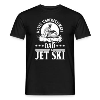 Never underestimate dad on a jet ski - Jetski Dadd - Männer T-Shirt - Schwarz - Vorne - AI Model Male 178 light (178cm)