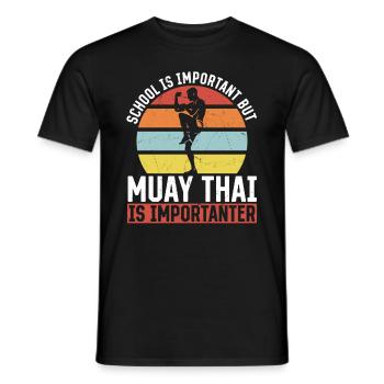 L’école est importante mais Muay Thai Kids Muay Thai F - T-shirt homme - noir - Devant - AI Model Male 178 light (178cm)
