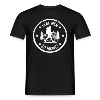 Real men go Hiking - Outdoor Hiking Mountain Hiker - Männer T-Shirt - Schwarz - Vorne - AI Model Male 178 light (178cm)