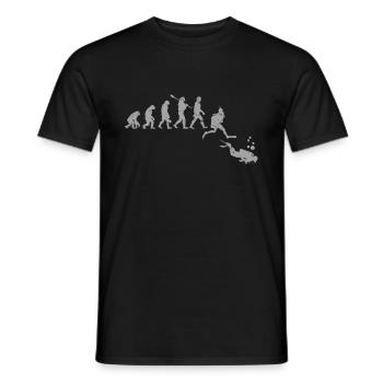 Taucher Evolution - Männer T-Shirt - Schwarz - Vorne - AI Model Male 178 light (178cm)