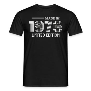 1976 Geburtstagsgeschenk 1976 Geschenkidee - Männer T-Shirt - Schwarz - Vorne - AI Model Male 178 light (178cm)