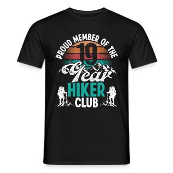 19 Year Old Hiker Mountains Hiking Birthday 19 - Männer T-Shirt - Schwarz - Vorne - AI Model Male 178 light (178cm)
