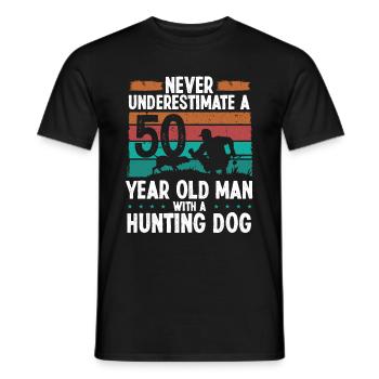 Chasseur de 50 ans 50e anniversaire pour la chasse - T-shirt homme - noir - Devant - AI Model Male 178 light (178cm)