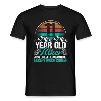11 Birthday Hiking Mountains 11 Year Old Hiker - Männer T-Shirt - Schwarz - Vorne - AI Model Male 178 light (178cm)
