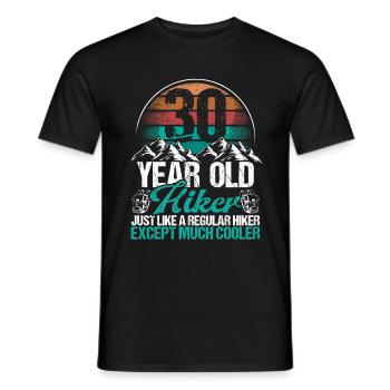 30 Birthday Hiking Mountains 30 Year Old Hiker - Männer T-Shirt - Schwarz - Vorne - AI Model Male 178 light (178cm)