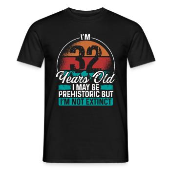 32 Birthday Idea Men Birthdays Funny 32 Year Old - Männer T-Shirt - Schwarz - Vorne - AI Model Male 178 light (178cm)