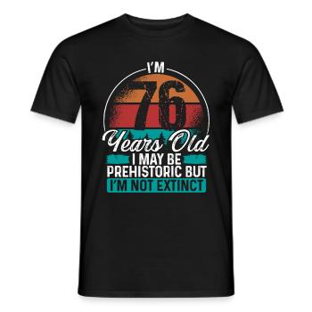 76 Birthday Idea Men Birthdays Funny 76 Year Old - Männer T-Shirt - Schwarz - Vorne - AI Model Male 178 light (178cm)