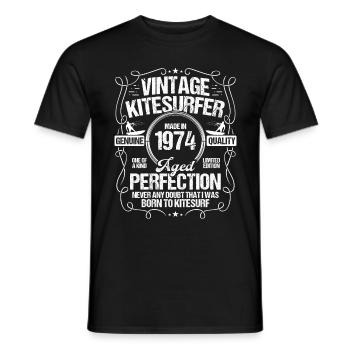 1974 Kiteboarding Kitesurfing Kitesurfer Born 1974 - Männer T-Shirt - Schwarz - Vorne - AI Model Male 178 light (178cm)