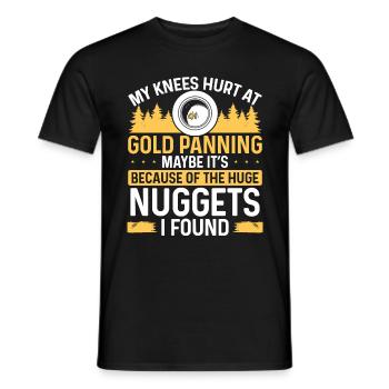 Gold Panner Knee Injury Pain Replacement Miner - Männer T-Shirt - Schwarz - Vorne - AI Model Male 178 light (178cm)