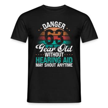 63 Birthday Idea Humor May Shout Funny 63 Year Old - Männer T-Shirt - Schwarz - Vorne - AI Model Male 178 light (178cm)