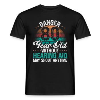 80 Birthday Idea Humor May Shout Funny 80 Year Old - Männer T-Shirt - Schwarz - Vorne - AI Model Male 178 light (178cm)