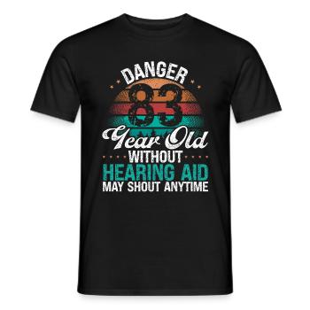 83 Idée d’anniversaire L’humour peut crier drôle 83 ans - T-shirt homme - noir - Devant - AI Model Male 178 light (178cm)