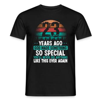 23 Anniversaire Dieu a fait quelque chose de spécial 23 ans - T-shirt homme - noir - Devant - AI Model Male 178 light (178cm)