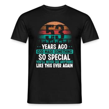 53 Anniversaire Dieu a fait quelque chose de spécial 53 ans - T-shirt homme - noir - Devant - AI Model Male 178 light (178cm)