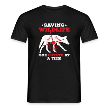Saving Wildlife One Coyote At A Time - Kojote Jagd - Männer T-Shirt - Schwarz - Vorne - AI Model Male 178 light (178cm)