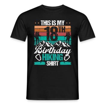 18 Year Old Hiking Men Mountain Climbing Nature - Männer T-Shirt - Schwarz - Vorne - AI Model Male 178 light (178cm)