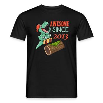 Dino Skater Geburtstag 2013 - Männer T-Shirt - Schwarz - Vorne - AI Model Male 178 light (178cm)