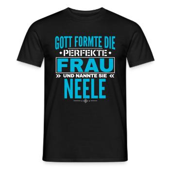 Neele Name Design - Männer T-Shirt - Schwarz - Vorne - AI Model Male 178 light (178cm)