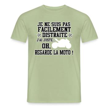 Je ne suis pas facilement distraite MOTO - T-shirt homme - vert sauge - Devant - AI Model Male 178 light (178cm)