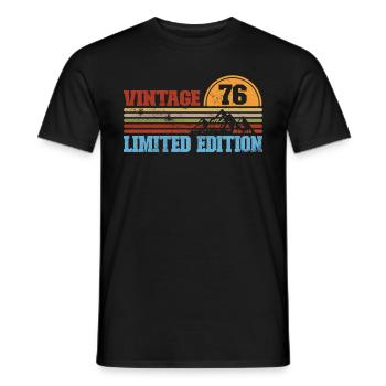 Jahrgang 1976 Geburtstag Geschenkidee - Männer T-Shirt - Schwarz - Vorne - AI Model Male 178 light (178cm)