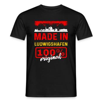 Ludwigshafen - Männer T-Shirt - Schwarz - Vorne - AI Model Male 178 light (178cm)