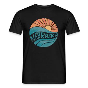 Nebraska - Männer T-Shirt - Schwarz - Vorne - AI Model Male 178 light (178cm)