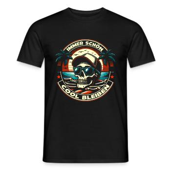 Skull mit Basecap Sonnenbrille am Strand - Männer T-Shirt - Schwarz - Vorne - AI Model Male 178 light (178cm)