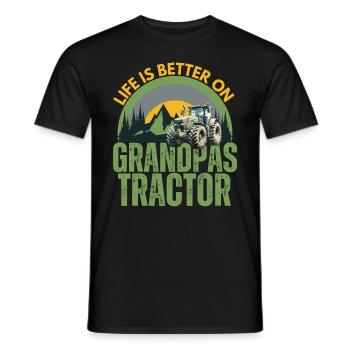 Life is better on grandpas Tractor - Men's T-Shirt - black - Front - AI Model Male 178 light (178cm)